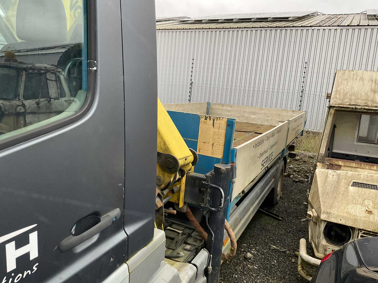 Camion MERCEDES-BENZ TRUCK WITH PALFINGER PK7000