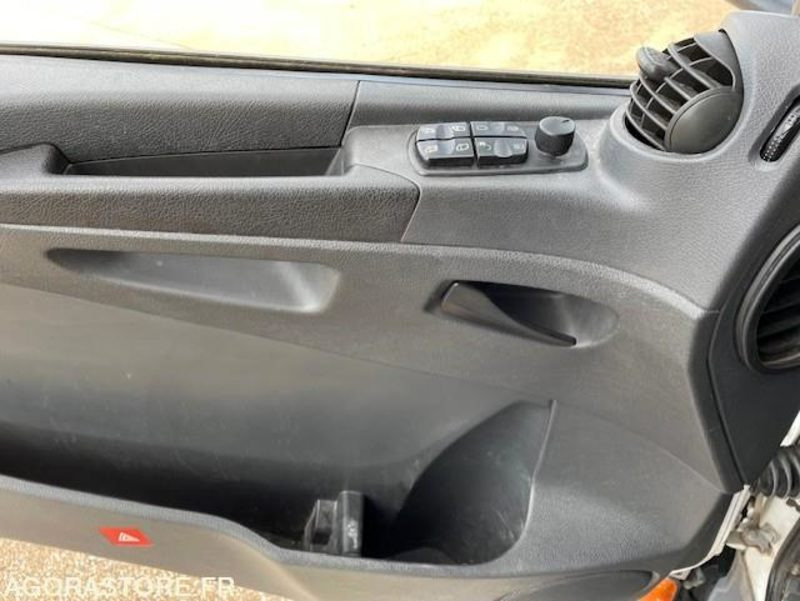 Camion Mercedes Atego 2017 Boite automatique