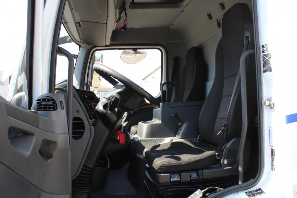 Camion Mercedes-Benz Atego 1221 E6  Koffer   Klima  LDW  Schalter  LBW