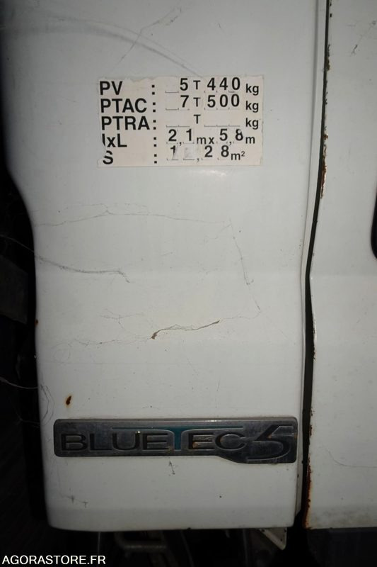 Camion Mitsubishi Fuso Bluetec 5