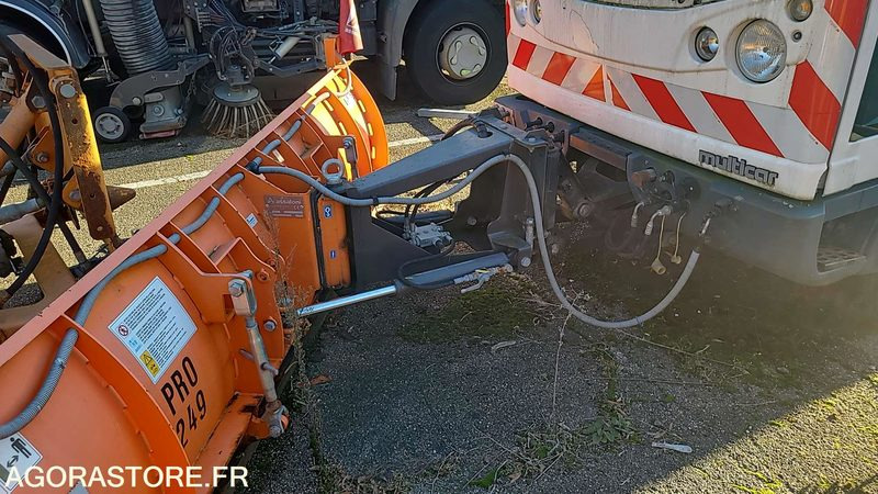 Camion Multicar - Fumo 4x4  EQUIPE VH - 2009 - AJ160MC- PRO449-PRO249