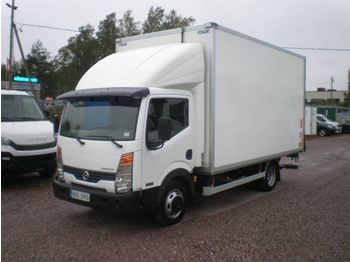 Camion isothermique NISSAN Cabstar F 24: photos 1