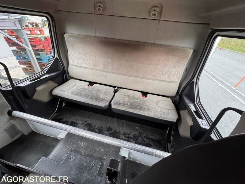 Camion PORTEUR - RENAULT - MIDLUM - 2010 - 298000KM - (3818)