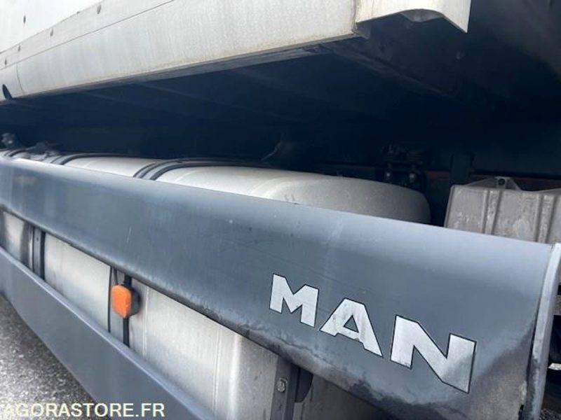 Camion Porteur MAN 400CV 19t Remorquant - 2012 - 950893 Kms