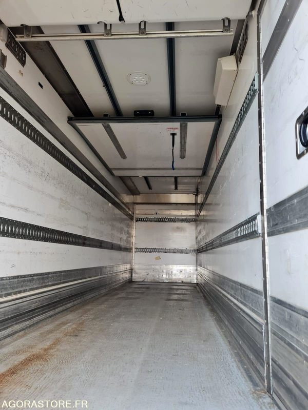 Camion Porteur Volvo frigo