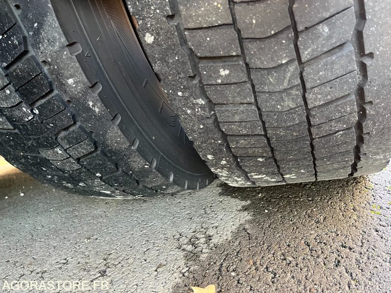 Camion RENAULT MIDLUM - 2013 - 562 205km