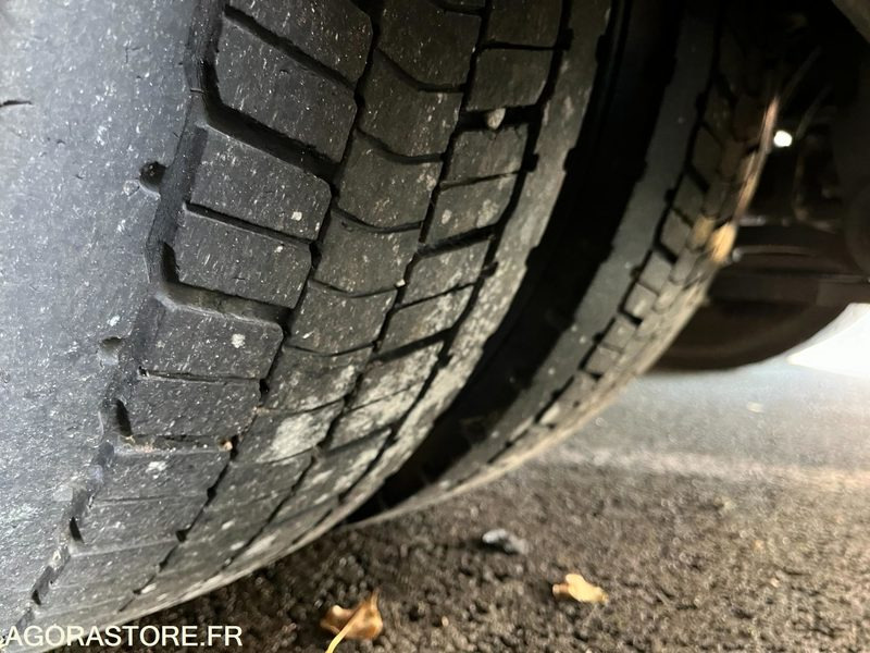 Camion RENAULT MIDLUM - 2013 - 562 205km