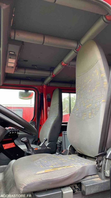 Camion RENAULT MIDLUM - 42841kms - 2004