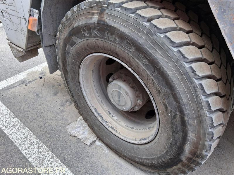 Camion Renault Kerax multi benne à chaine