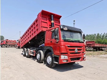 Camion pour le transport de boissons SINOTRUK HOWO 420 Dump Truck 8x4: photos 1