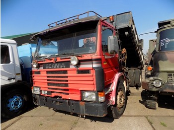 Camion benne Scania 82 kipper kraan: photos 1