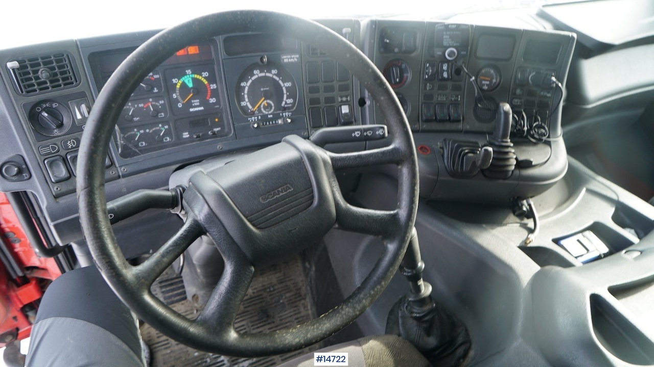 Camion fourgon Scania P124GB: photos 25