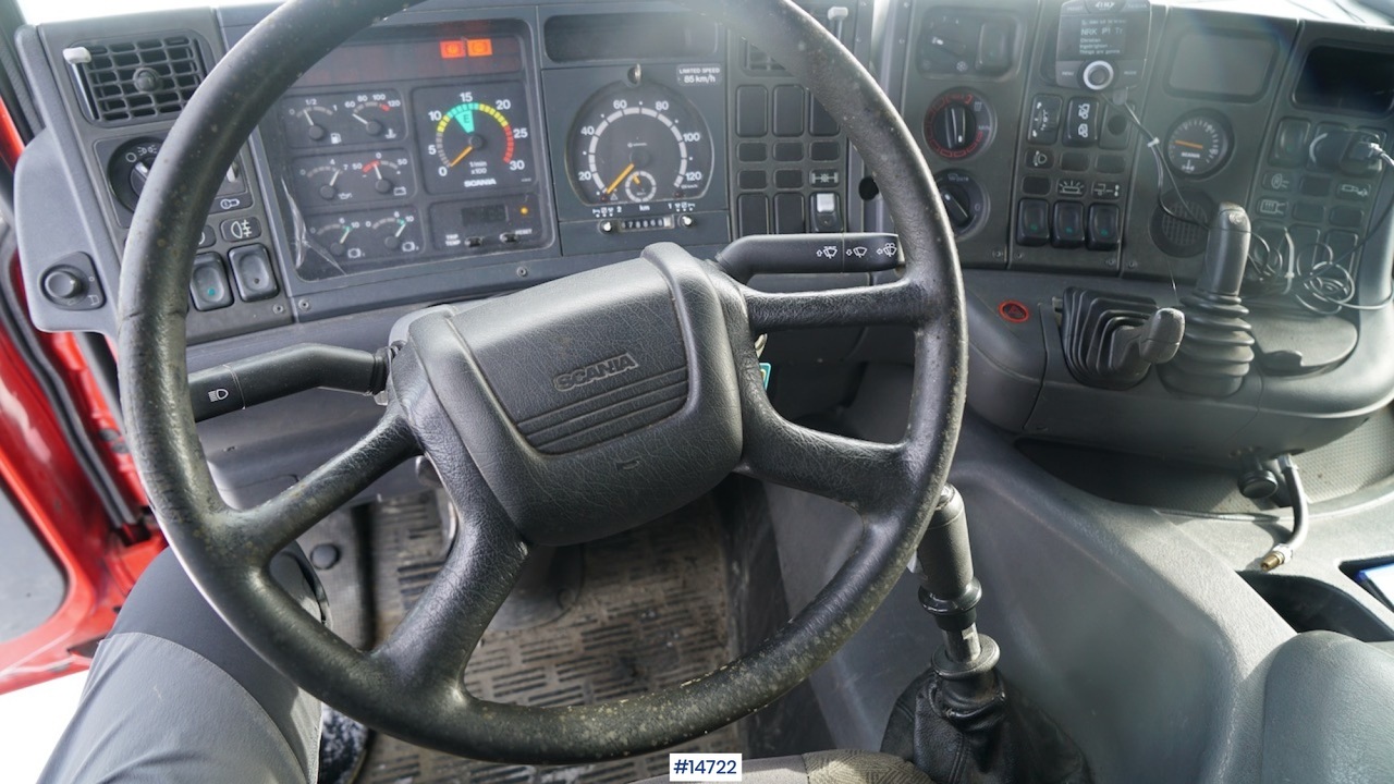 Camion fourgon Scania P124GB: photos 26