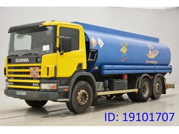 Camion citerne pour transport de carburant Scania P94.260 - 6x2: photos 1