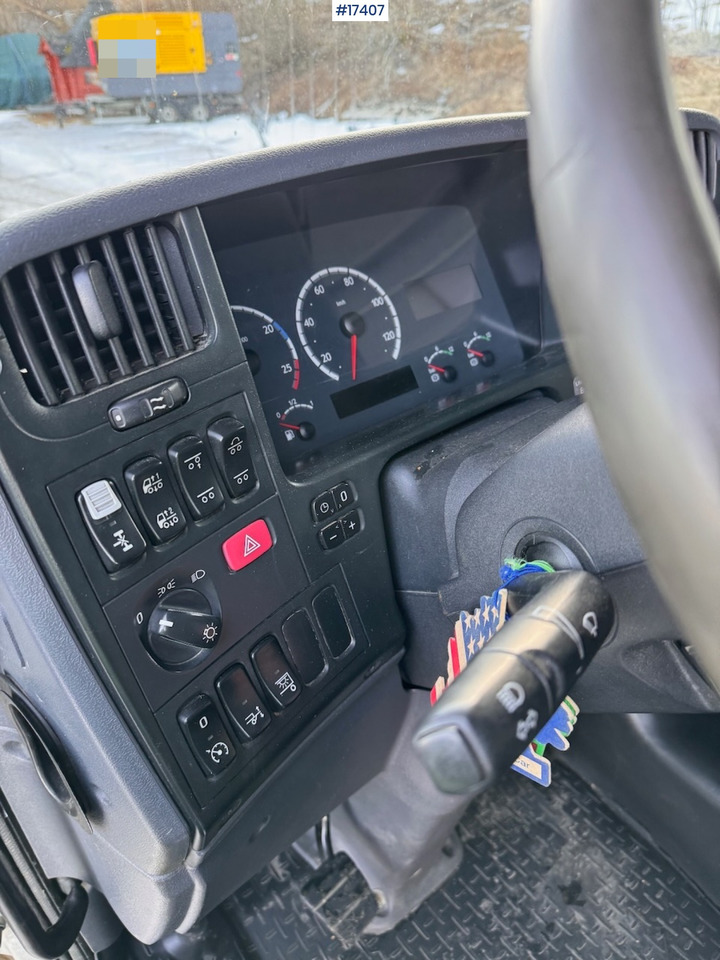 Camion fourgon Scania R420: photos 29