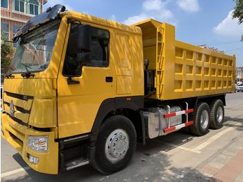 Camion benne pour transport de produits chimiques Sinotruk Dump truck: photos 1