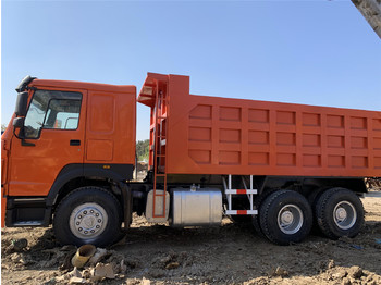 Camion benne Sinotruk Howo 371  Dump truck: photos 1