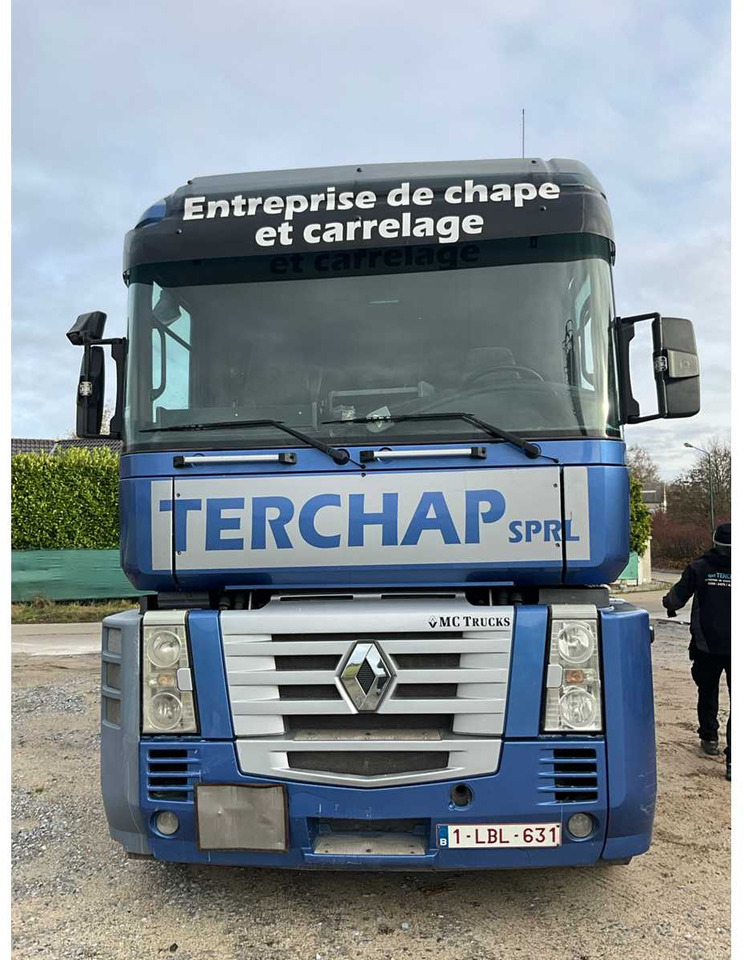 Camion TRACTOR RENAULT MAGNUM