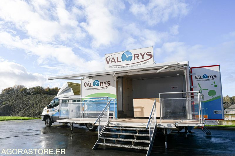 Camion VEHICULE EVENEMENTIEL - CAMION PODIUM IVECO DAILY 6000 kms 2018