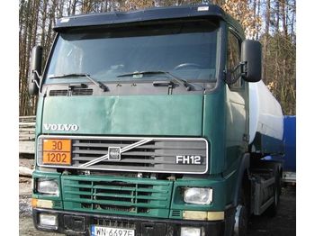 Camion citerne pour transport de carburant VOLVO FH12: photos 1