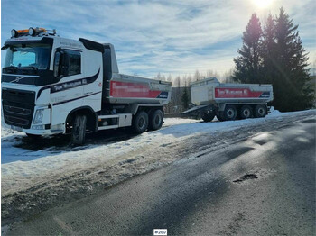 Camion benne Volvo FH 540 6x4 Tipper truck with Sørling trailer.: photos 1