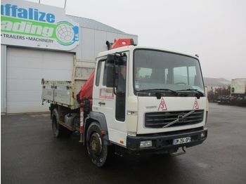 Camion benne Volvo FL 220 - Tipper + Fassi crane: photos 1