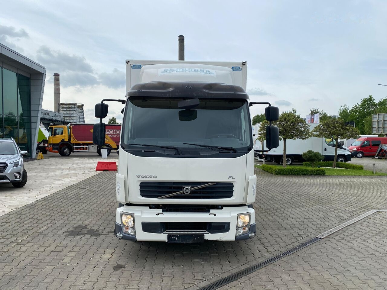 Camion fourgon Volvo FL 240 / OPENED SIDE / EURO 4 / MANUAL: photos 4