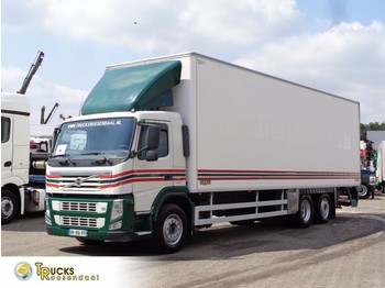 Camion fourgon Volvo FM 330 Euro 5 + 6x2 + ADR + Lift: photos 1