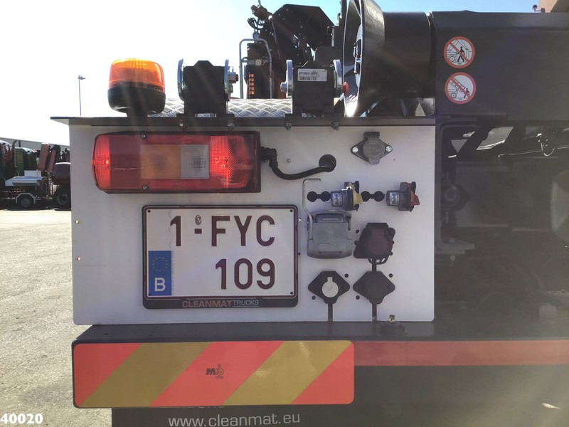 Camion ampliroll, Camion grue Volvo FM 420 8x2 HMF 28 ton/meter laadkraan Welvaarts weighing system: photos 9