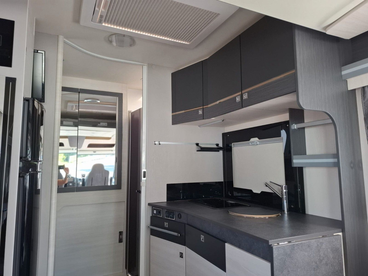 Camping-car intégral Challenger 2060
