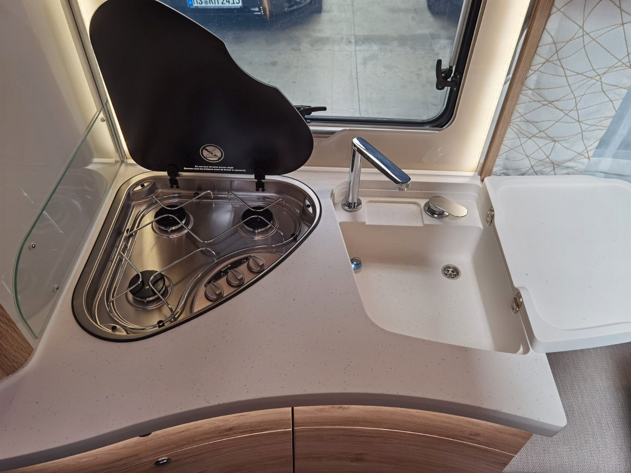 Camping-car intégral Eura Mobil INTEGRA LINE 720 EF /180PS-9G MAXI/ EINZELBETTEN