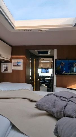 Camping-car intégral Niesmann + Bischoff Flair 880 BE