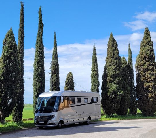 Camping-car intégral Niesmann + Bischoff Flair 880 BE