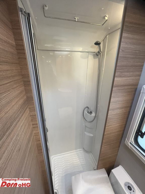 Camping-car intégral Weinsberg CaraCore 650 MF 180PS/Automatik/Maxi Weinsberg CaraCore 650 MF 180PS/Automatik/Maxi