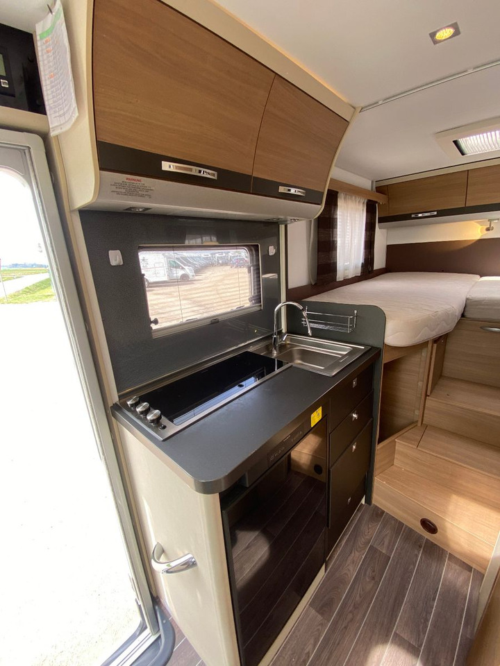 Camping-car profilé Adria Compact SL