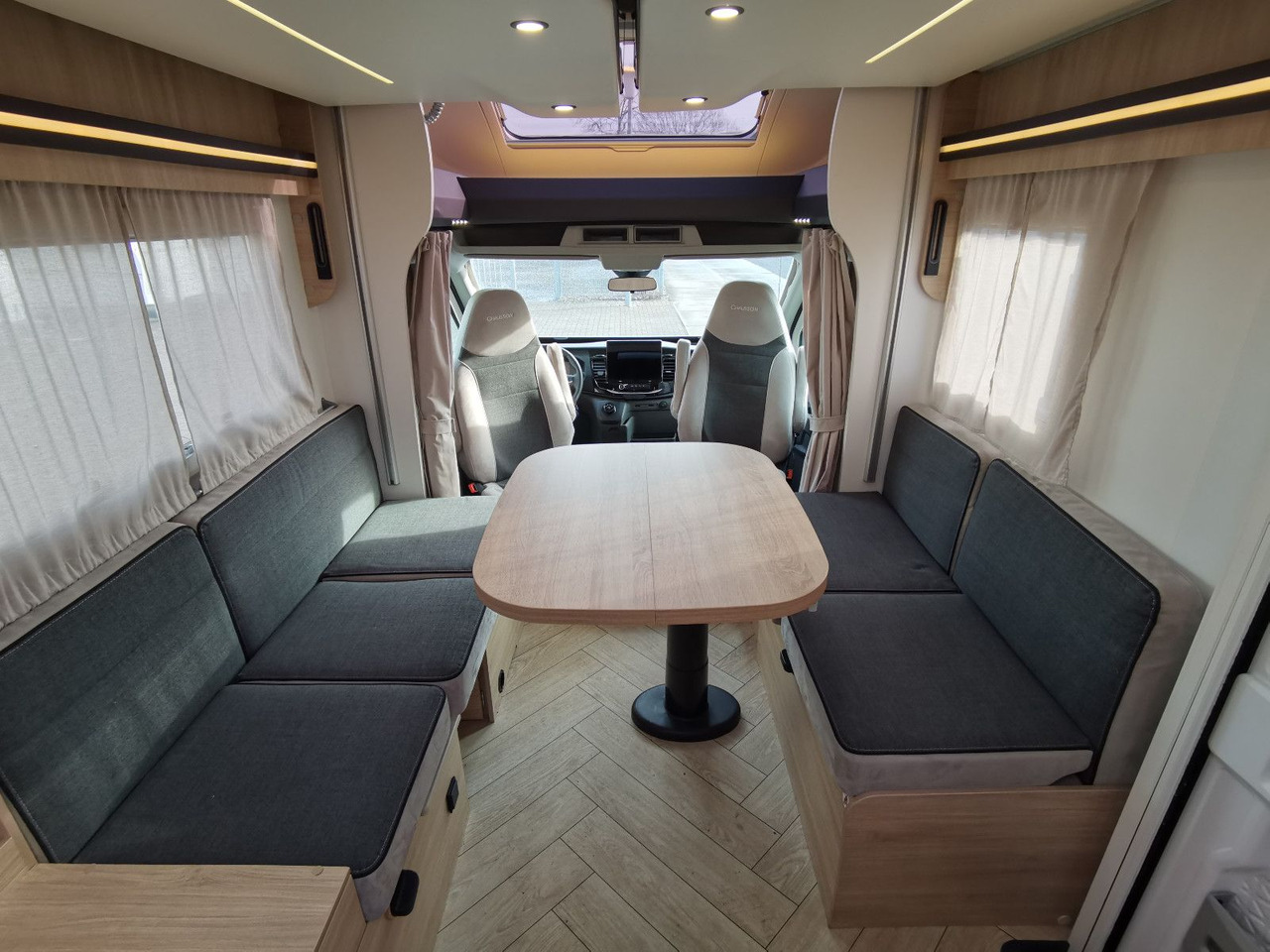 Camping-car profilé Chausson 630 TITANIUM / MODELL 2026 / EINZELHUBBETTEN