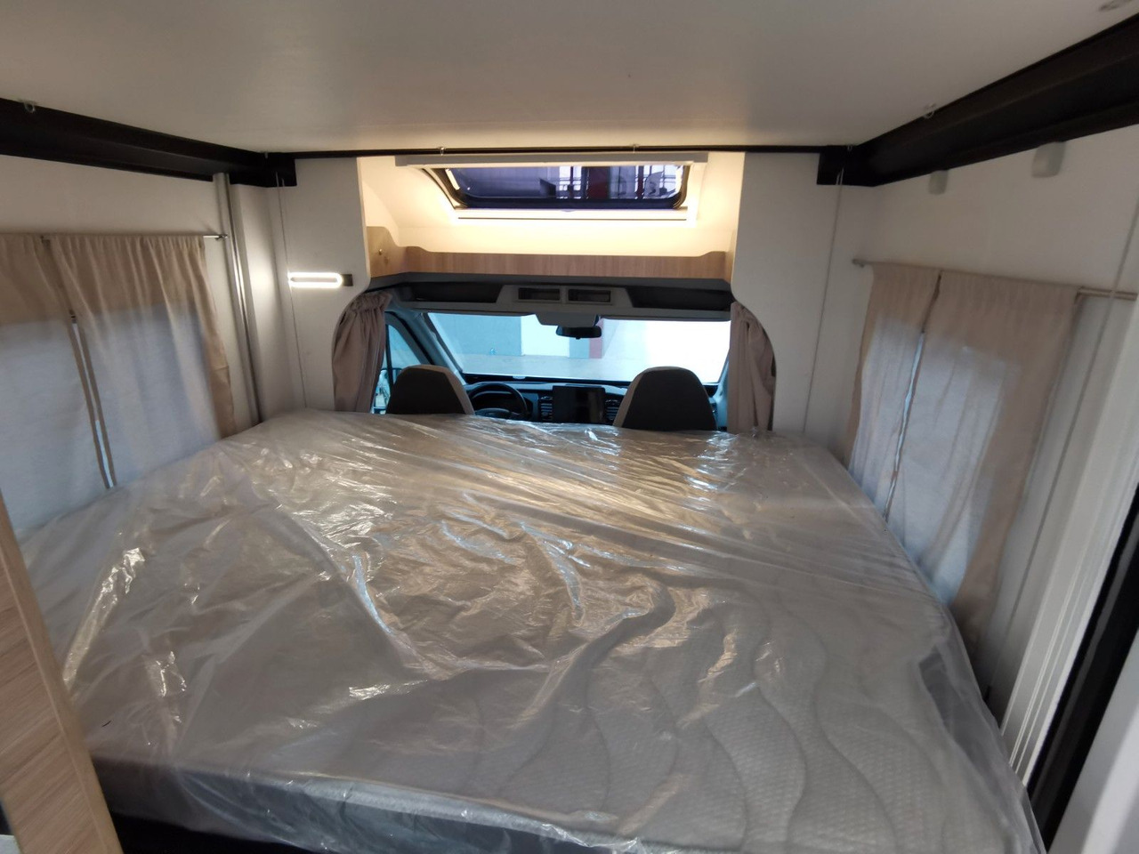 Camping-car profilé Chausson S 614 SPORT LINE / - 2026 - / HECKBETT &amp; HUBBETT