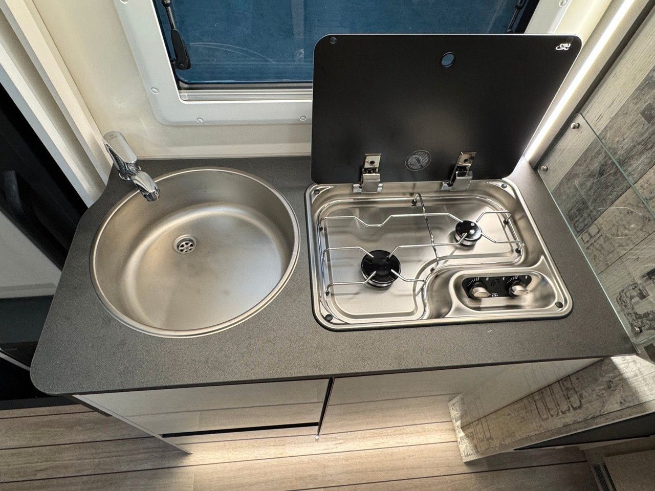 Camping-car profilé Forster T 599 HBN COUPÈ /-MODELL 2026- / 165PS-AUTOMATIK