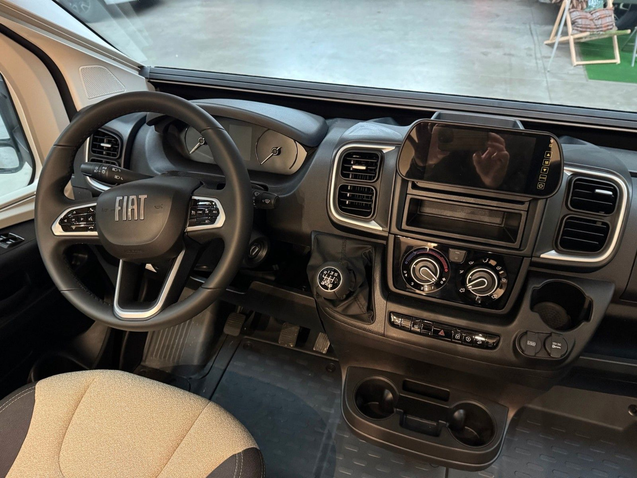 Camping-car profilé Forster T 699 EB / -2026-/ 140PS/ EINZELBETTEN & HUBBETT