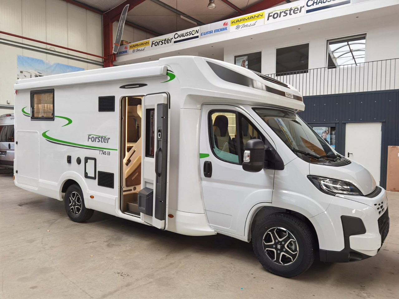Camping-car profilé Forster T 745 EB /-2025-/ 140PS / EINZELBETTEN &amp; HUBBETT