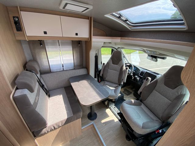 Camping-car profilé Hobby OnTour C 700 GQ MJ25/MARKISE/RFK/SAFETY-PAKET