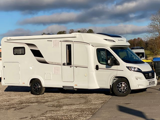 Camping-car profilé Hobby Optima De Luxe T70 GE