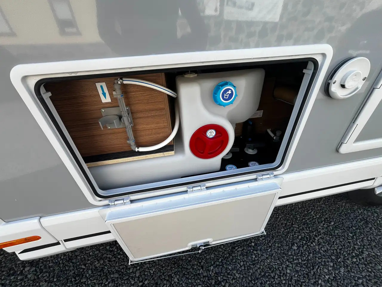 Camping-car profilé Knaus VAN WAVE 640 MEG VANSATION