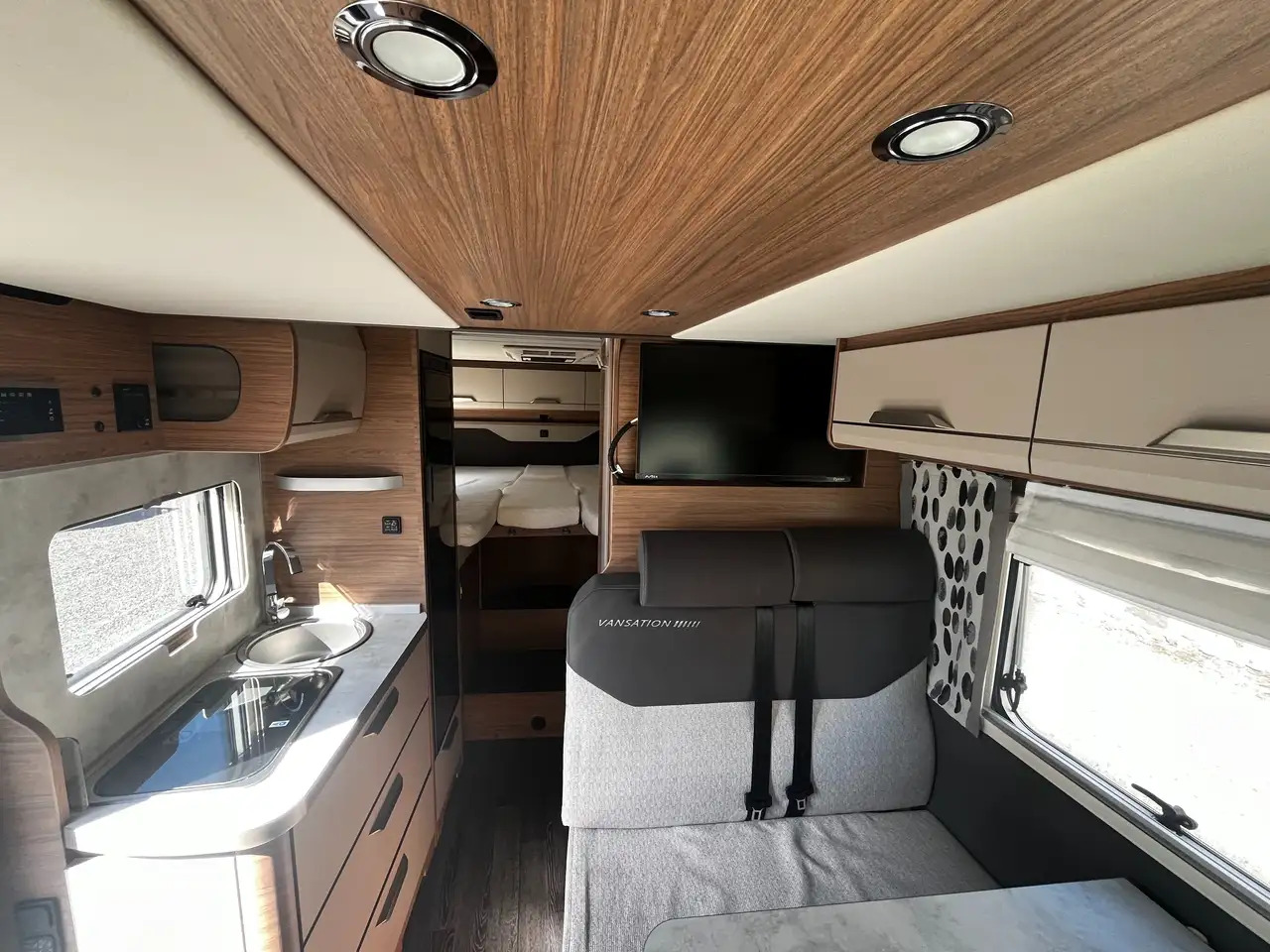 Camping-car profilé Knaus VAN WAVE 640 MEG VANSATION