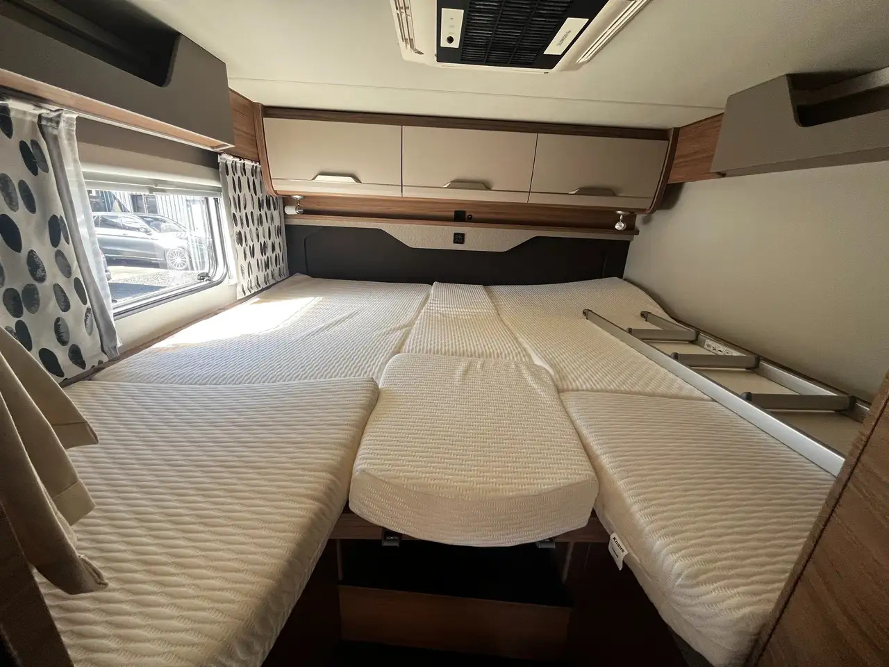 Camping-car profilé Knaus VAN WAVE 640 MEG VANSATION