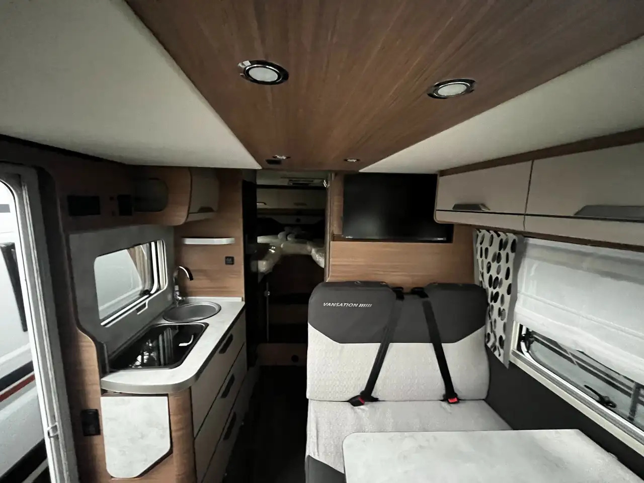 Camping-car profilé Knaus VAN WAVE 640 MEG VANSATION