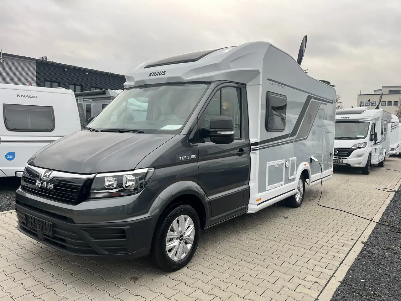 Camping-car profilé Knaus VAN WAVE 640 MEG VANSATION