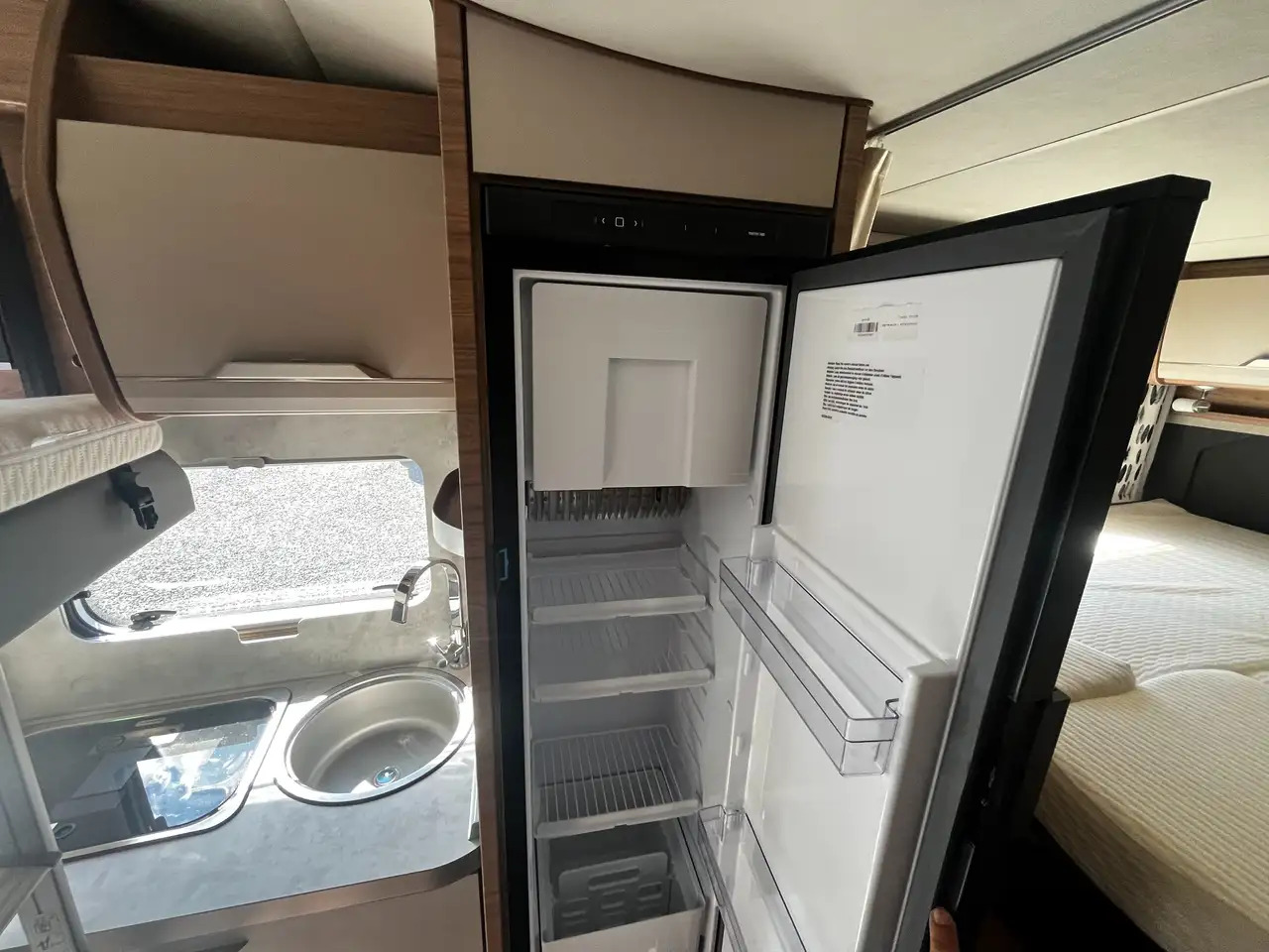 Camping-car profilé Knaus VAN WAVE 640 MEG VANSATION