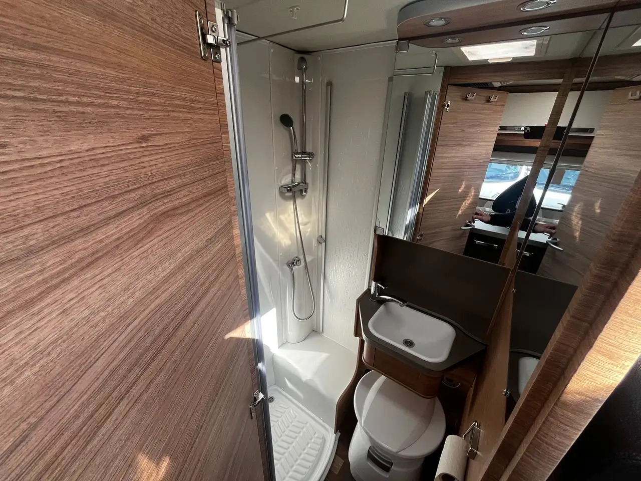 Camping-car profilé Weinsberg CaraCompact 600 MEG EDITION [PEPPER] Ab Nov. '24