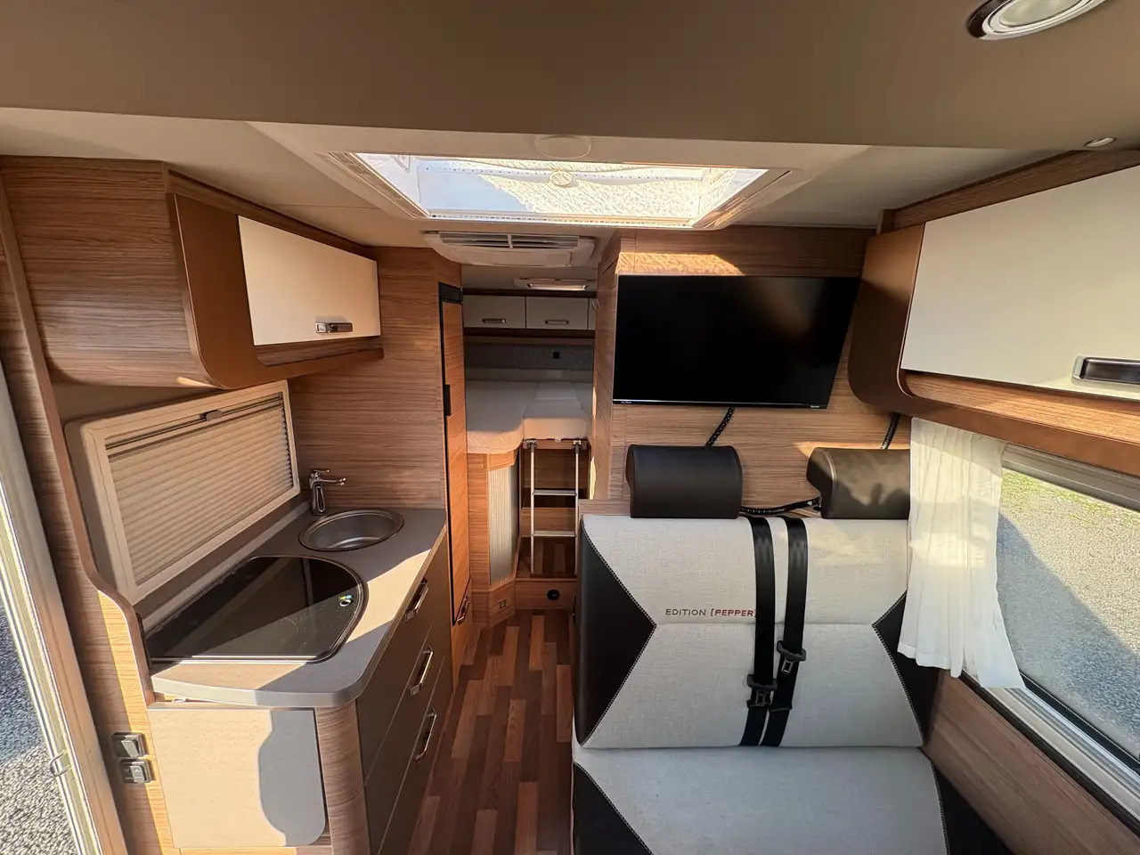 Camping-car profilé Weinsberg CaraCompact 600 MEG PEPPER